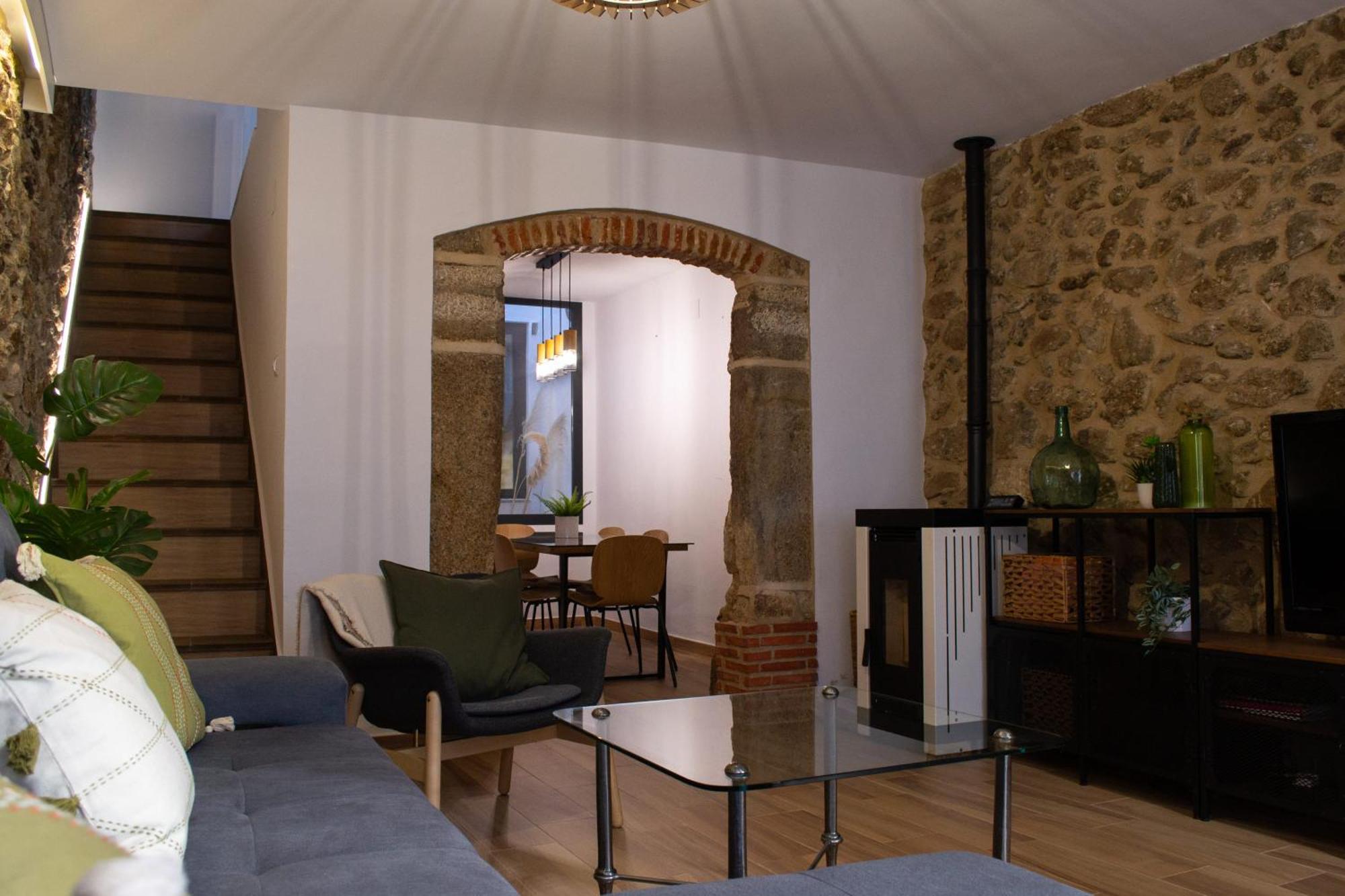 Casa Rural Dona Sol Montánchez Extérieur photo
